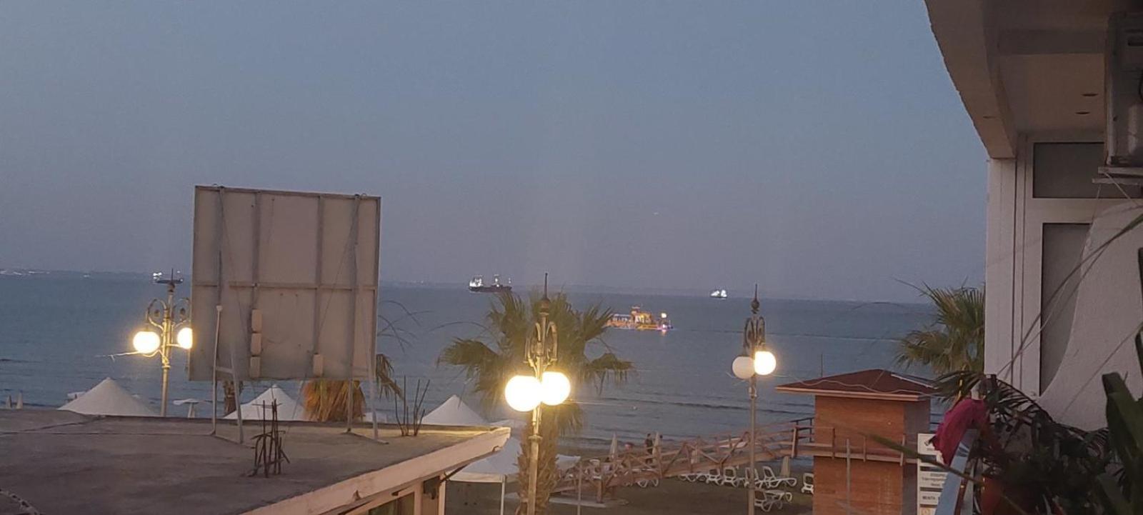 Paradise By The Sea Ларнака Екстериор снимка