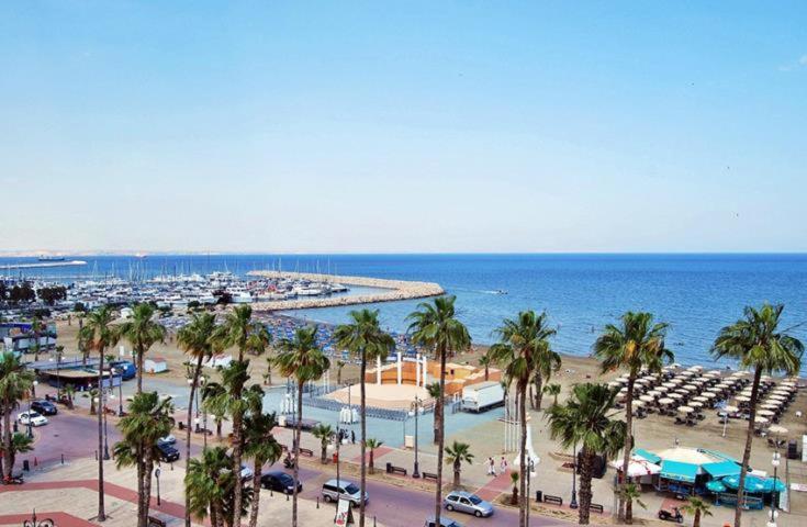 Paradise By The Sea Ларнака Екстериор снимка